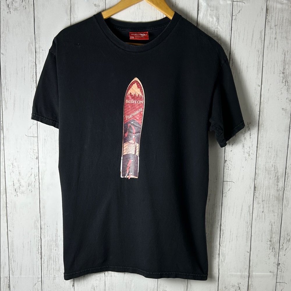 Burton Black Graphic T-Shirt Men’s Medium Snowboard Mountain Logo red